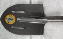 Лопата штикова з ребрами лакована "Рейкова сталь"